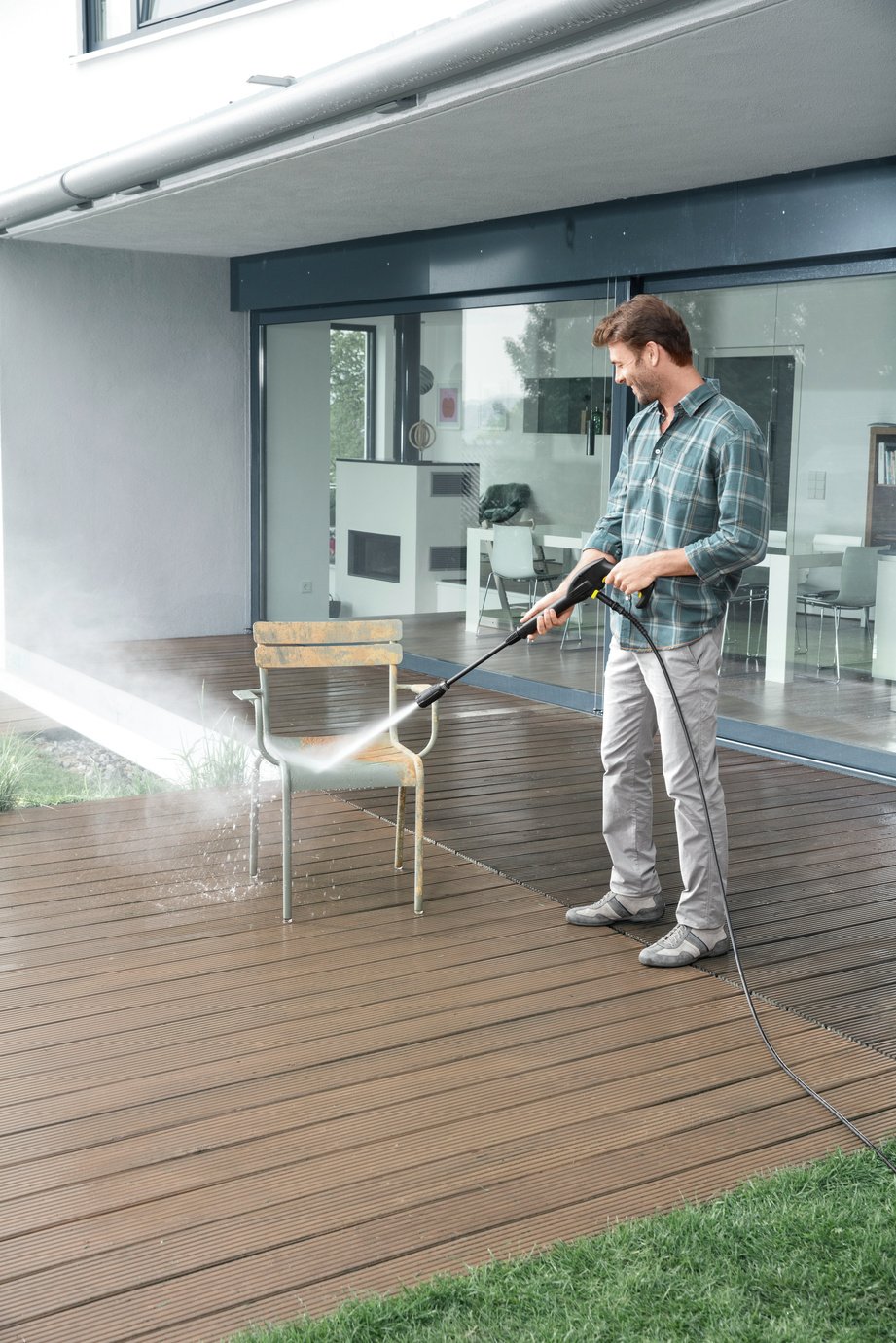 Karcher K2 Power Control Car & Home Pressure Washer - 1400W — view 4