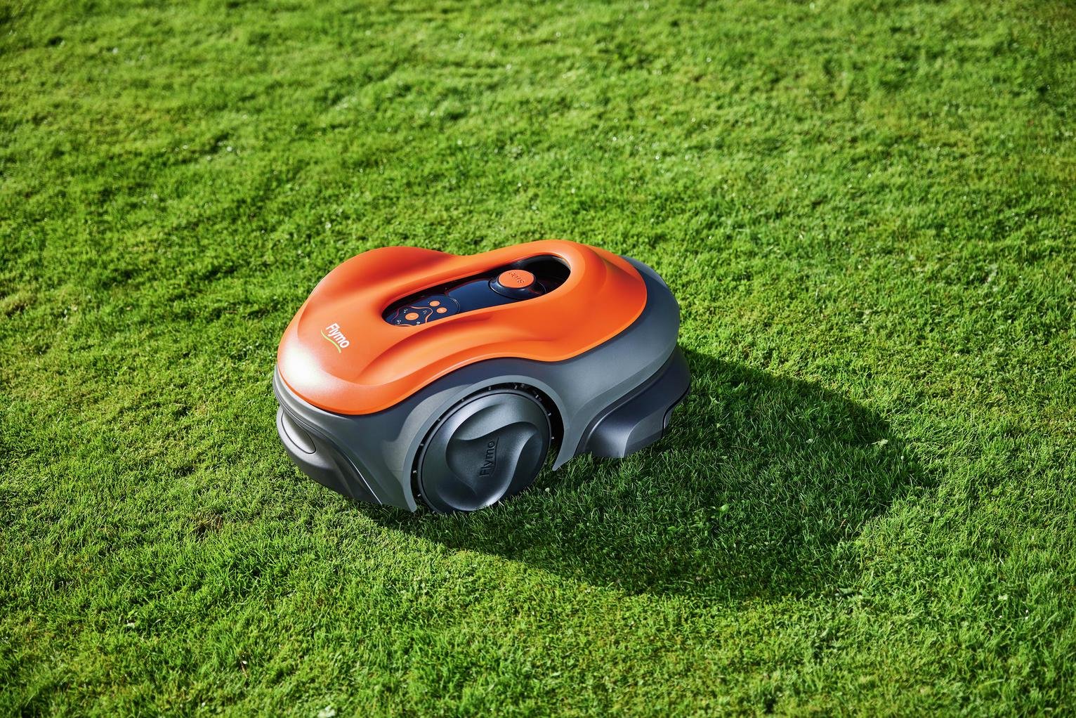 Flymo UltraLife 800 Cordless Robotic Lawnmower - 18V — view 10