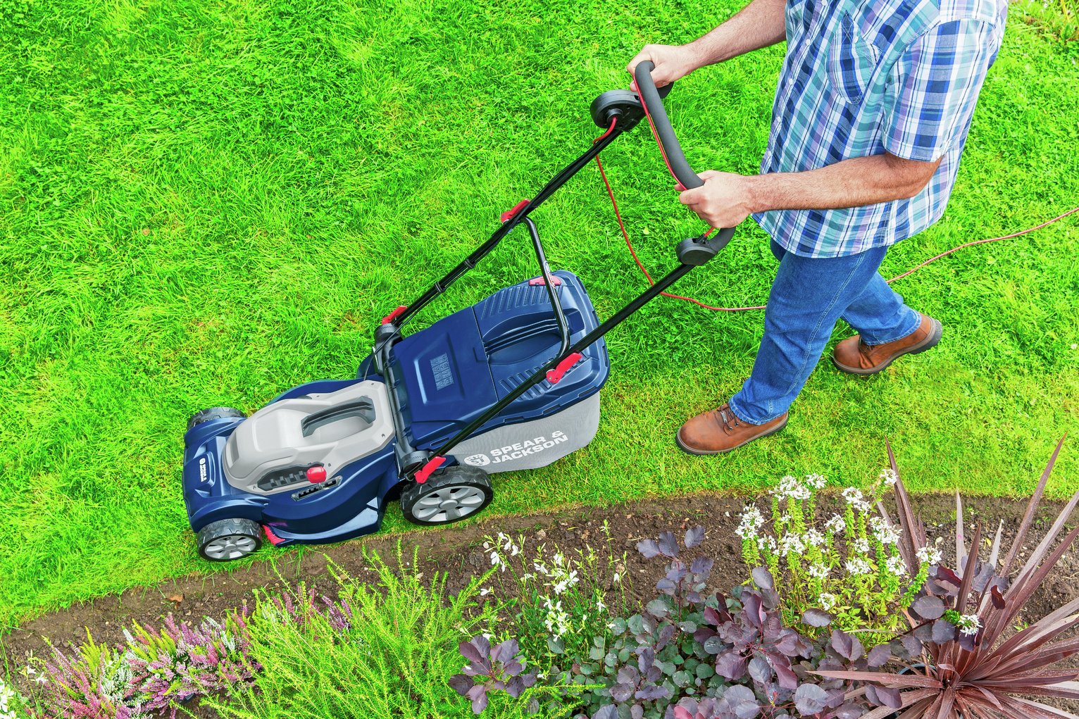 Spear & Jackson 40cm Corded Rotary Lawnmower - 1700W — view 3