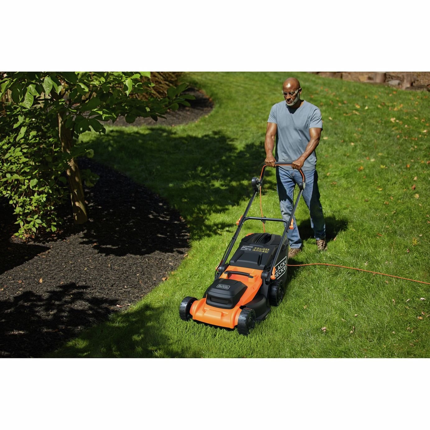 Black+Decker BEMWP400-GB 40cm Corded Rotary Lawnmower -1800W — view 8