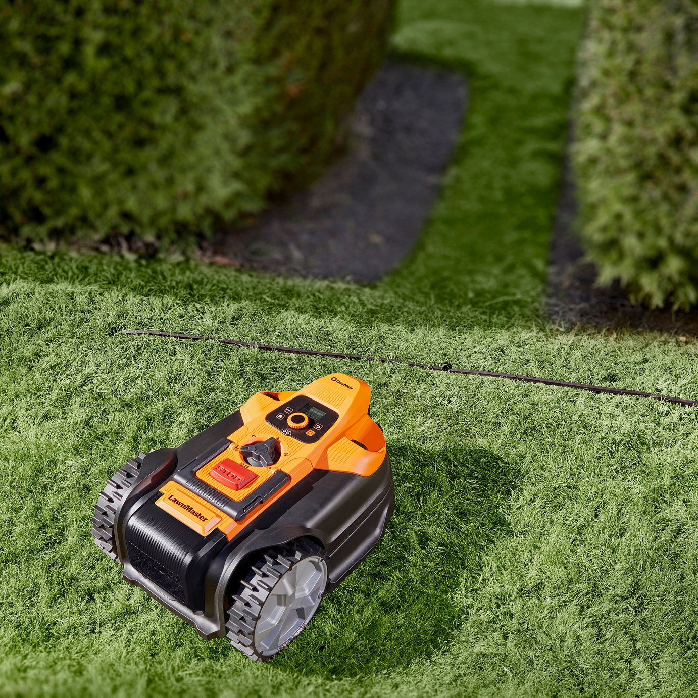 LawnMaster OcuMow 18cm Robotic Lawnmower with Docking Station - 24V — view 9