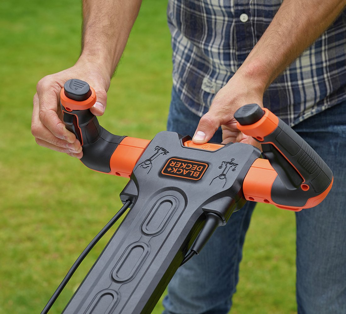 Black + Decker EasySteer 42cm Corded Rotary Lawnmower -1800W — view 8
