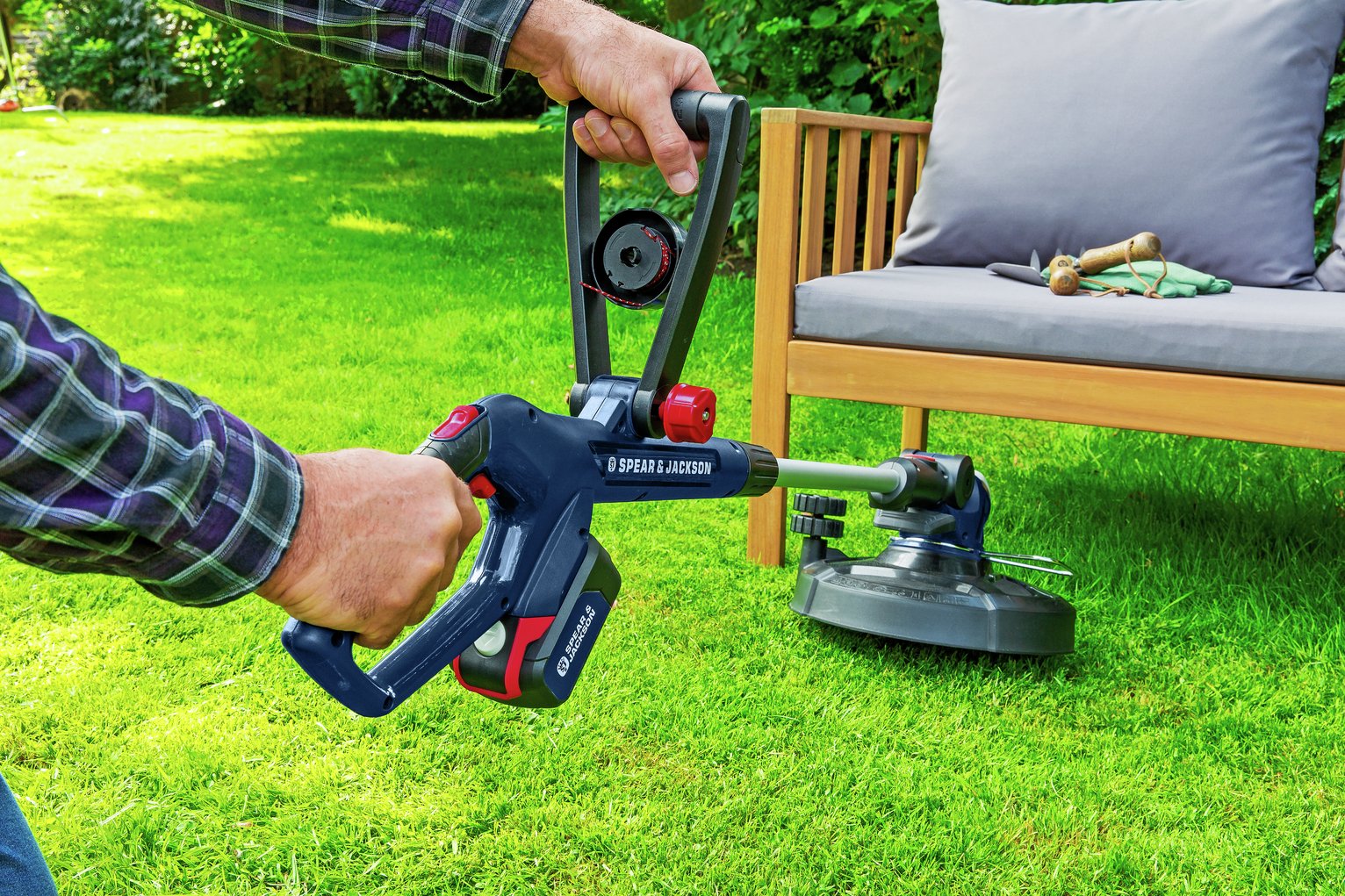 Spear & Jackson 30cm Cordless Grass Trimmer - 36V — view 12