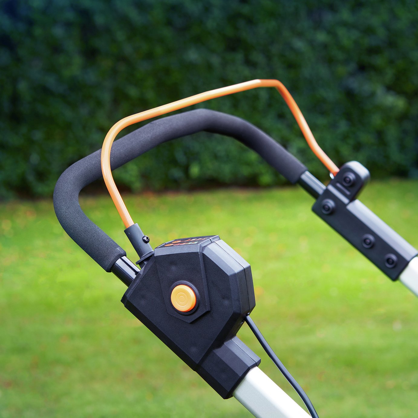 LawnMaster 46cm Cordless Rotary Lawnmower with 2 Sets of Batteries - 48V — view 11