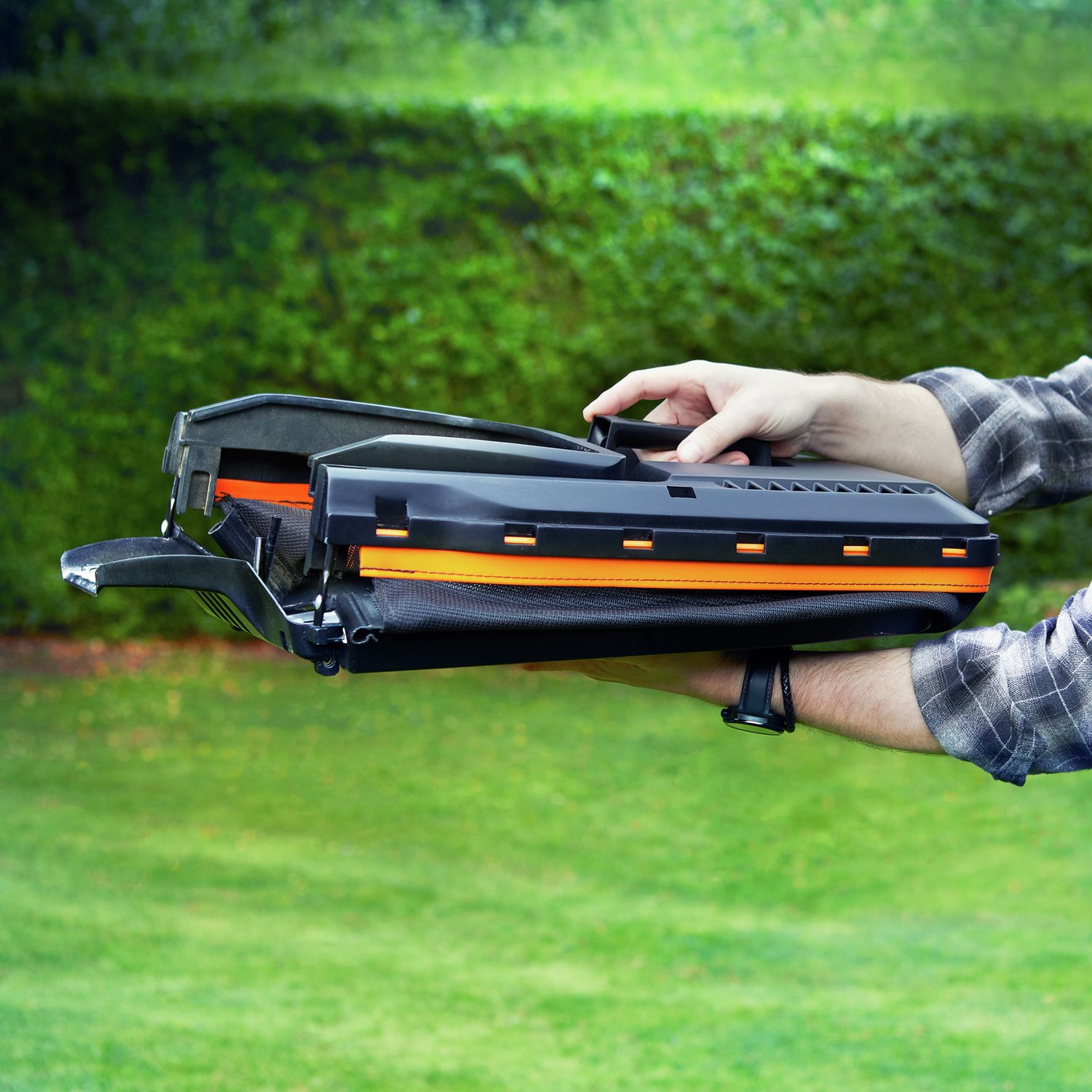LawnMaster 46cm Cordless Rotary Lawnmower with 2 Sets of Batteries - 48V — view 12