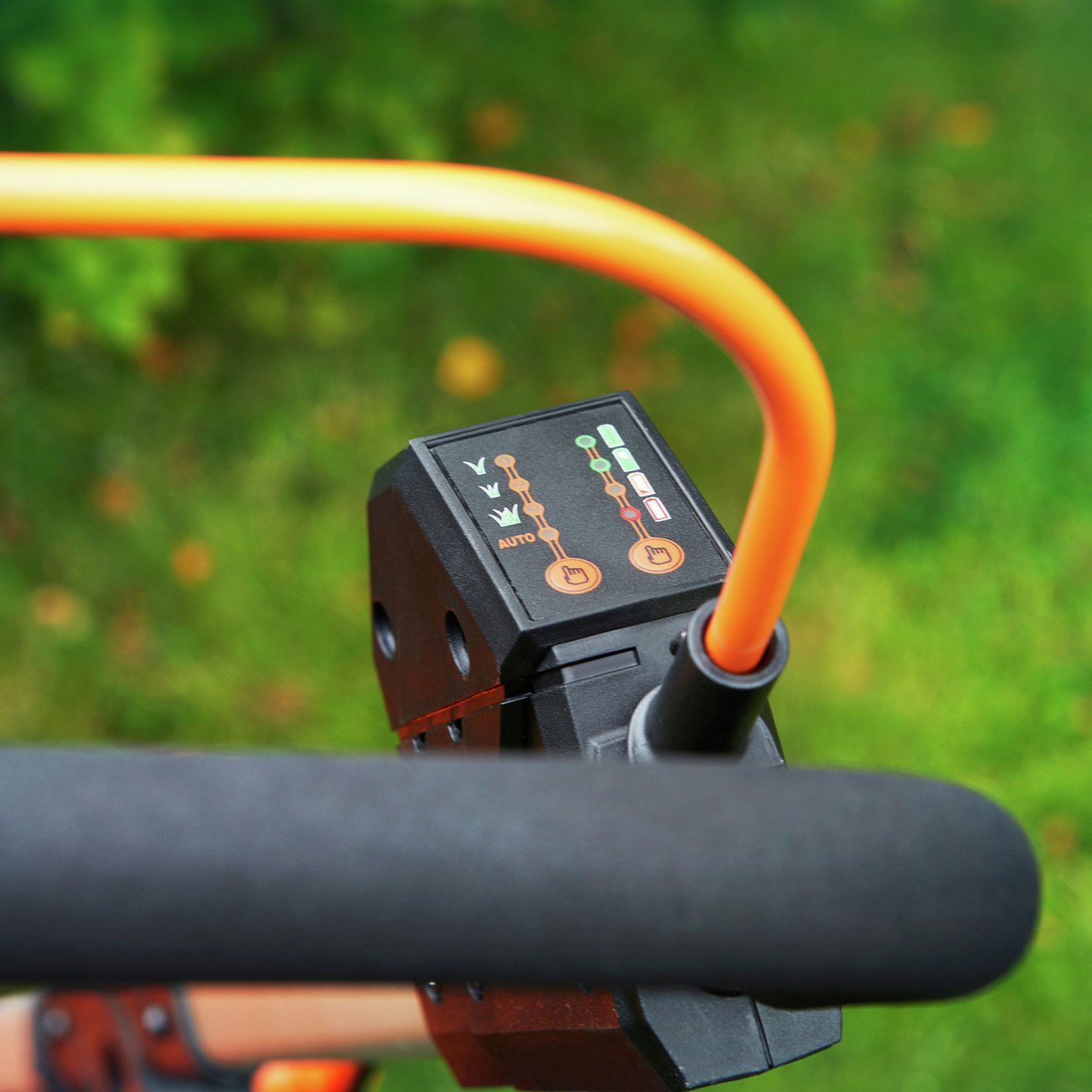 LawnMaster 46cm Cordless Rotary Lawnmower with 1 Set of Batteries - 48V — view 4